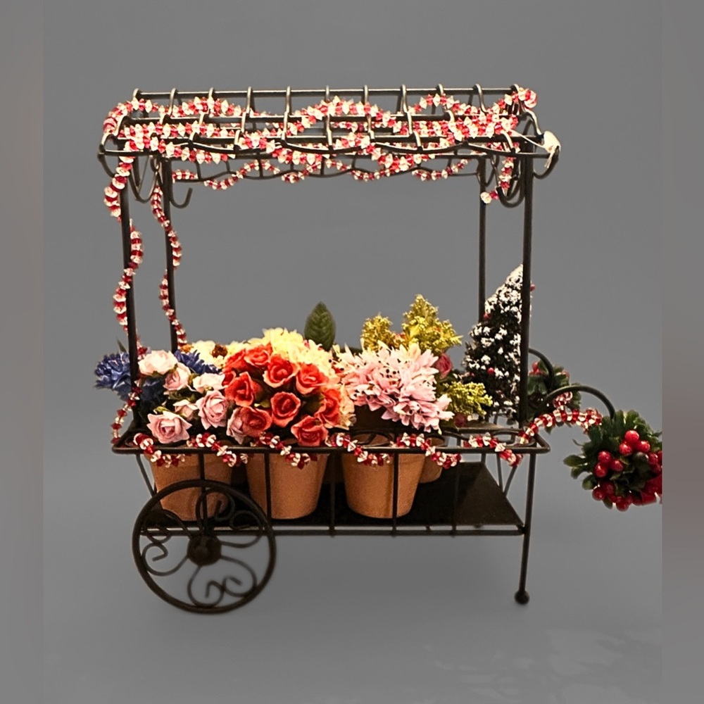 Byers’ Choice Ltd. Christmas Carolers Holiday Cart Display – 2008